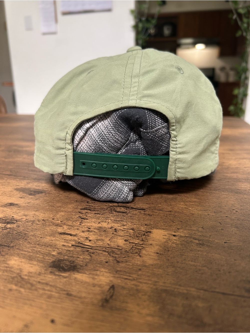 Unisex Light green rope trim hat with flat bill and faux leather patch - Picture 4 of 7